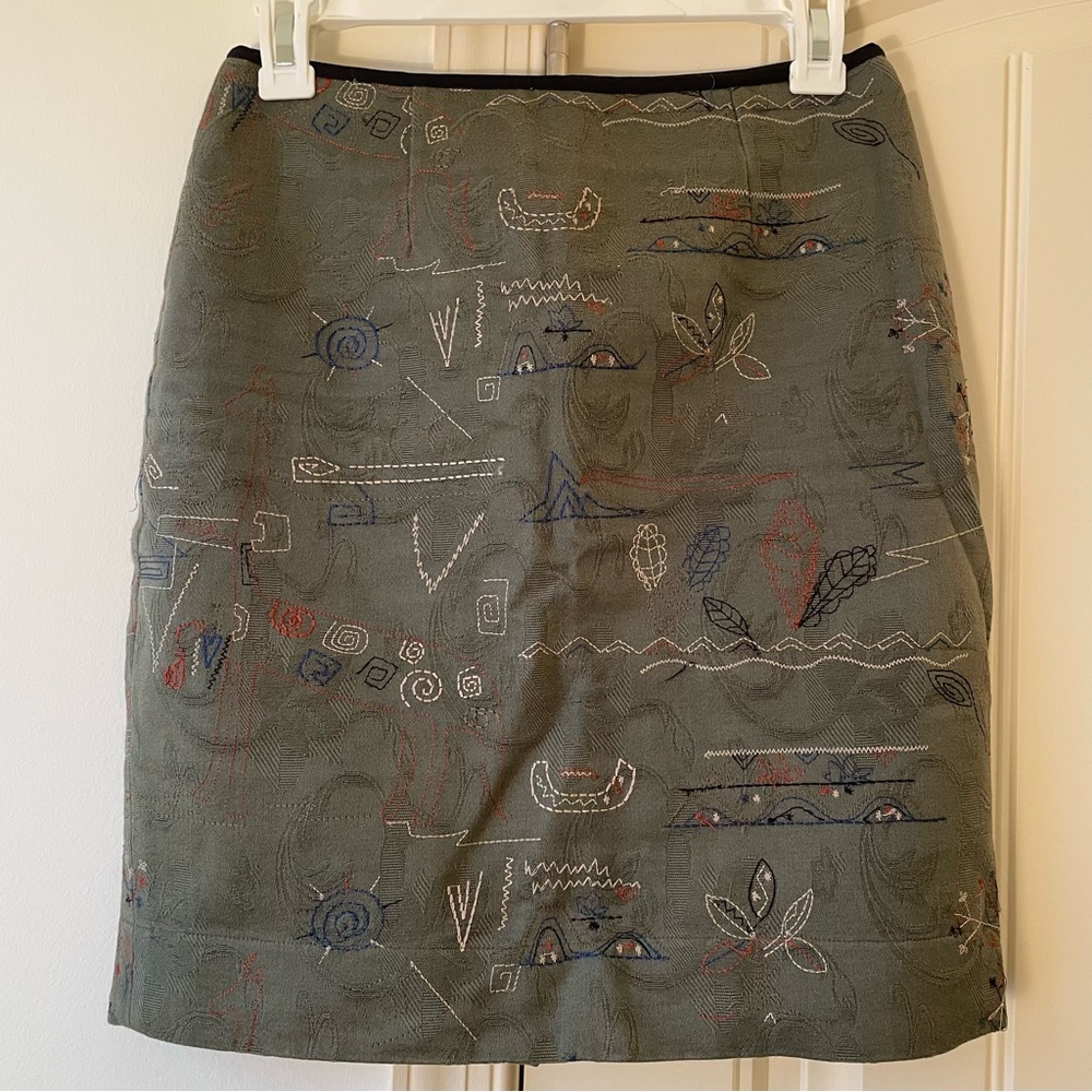 Anthropologie Pencil Skirt - embroidered and GORGEOUS - Dark green cotton size 0